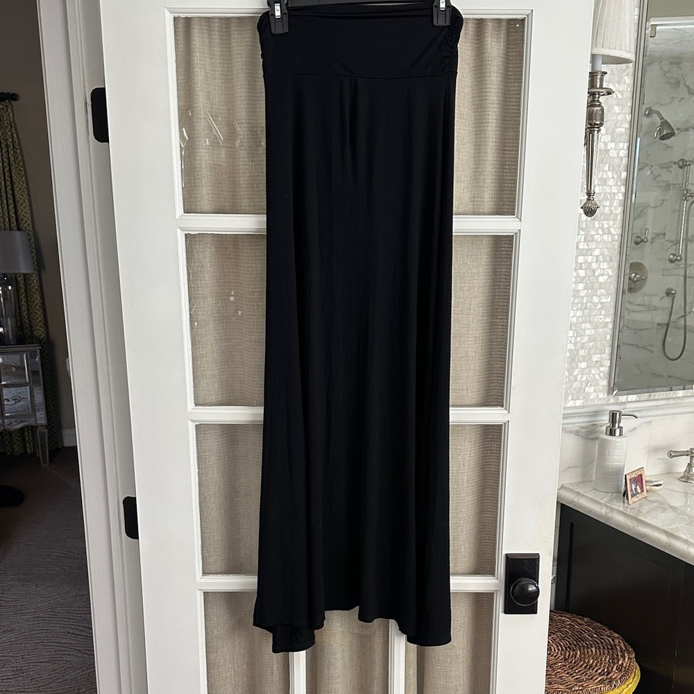 Mona B Black Maxi Skirt, Medium